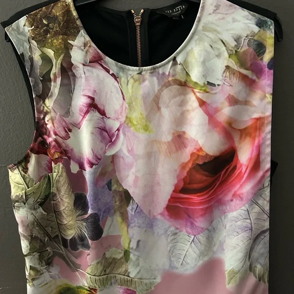 TED BAKER NWOT Pink Floral & Black back with exposed zipper. SIZE:5/6 - Picture 3 of 8